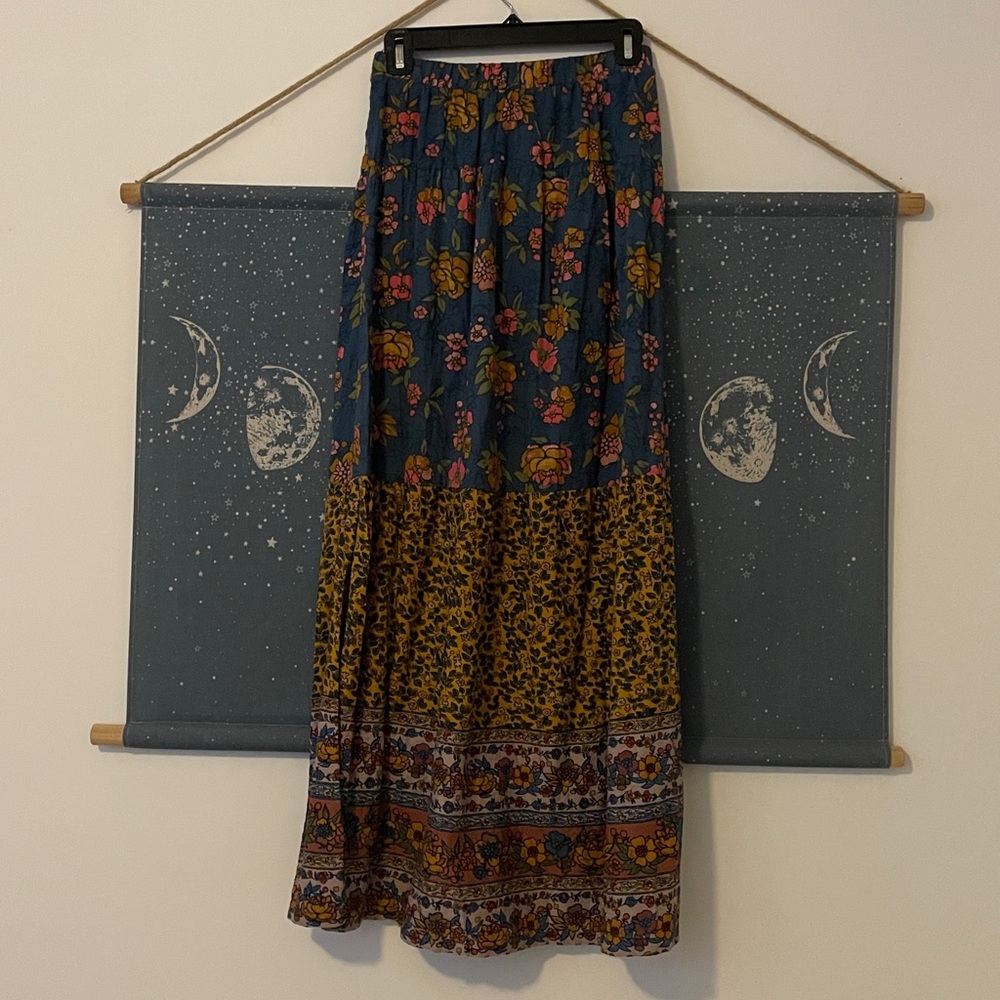 🌙NATURAL LIFE Camille Maxi Skirt - Riviera Batik Blue🌙 - Picture 4 of 5